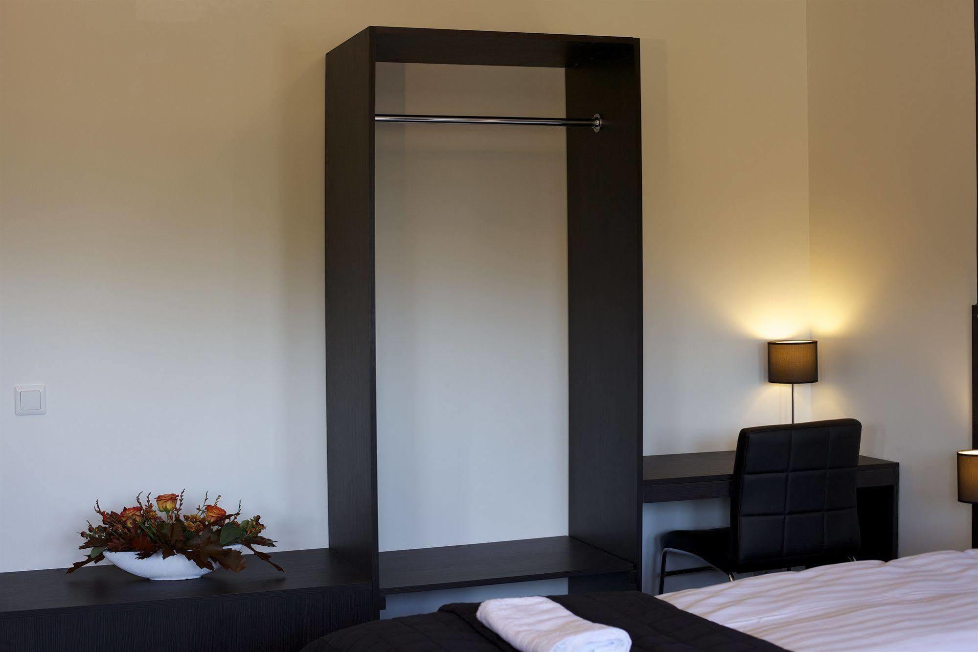Nacka Stadshotell Bagian luar foto