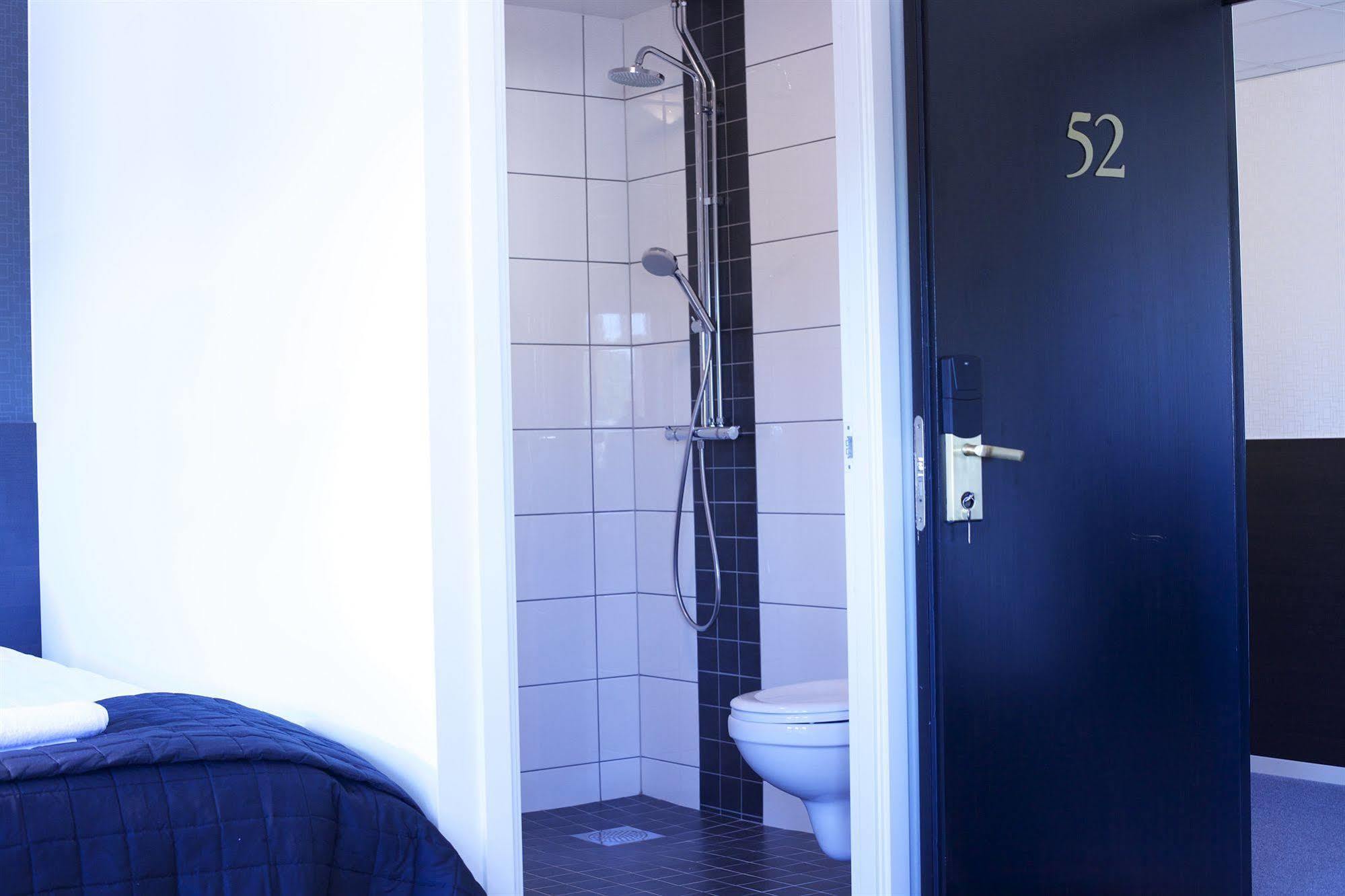 Nacka Stadshotell Bagian luar foto